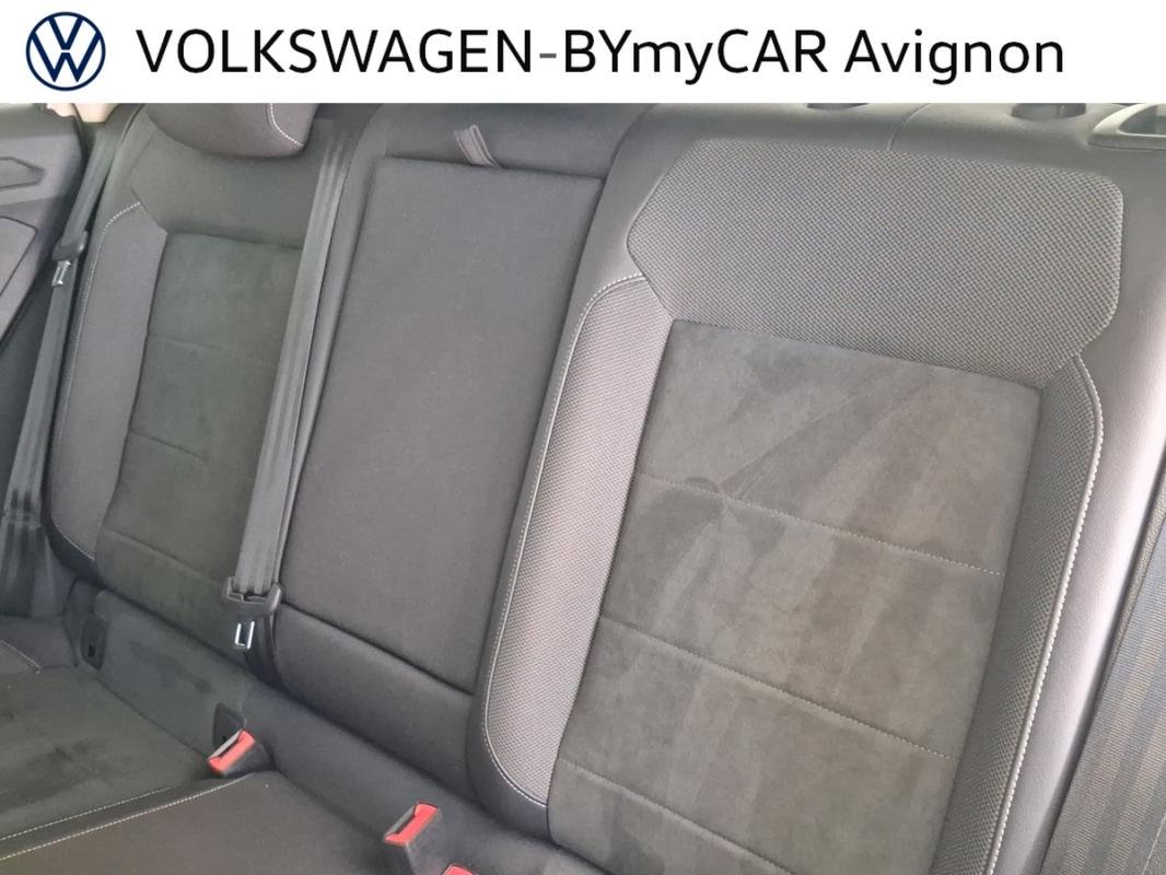 Volkswagen T-Roc - Photo 24