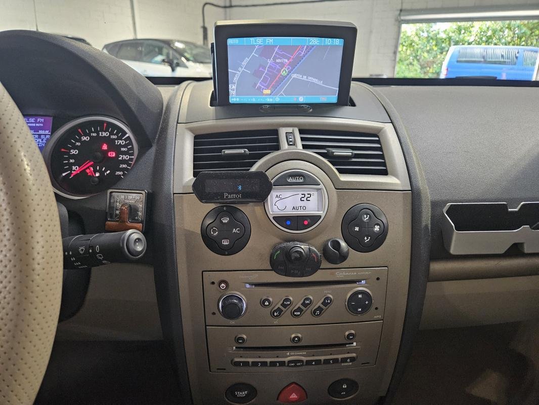 Renault Mégane Coupé - Photo 18
