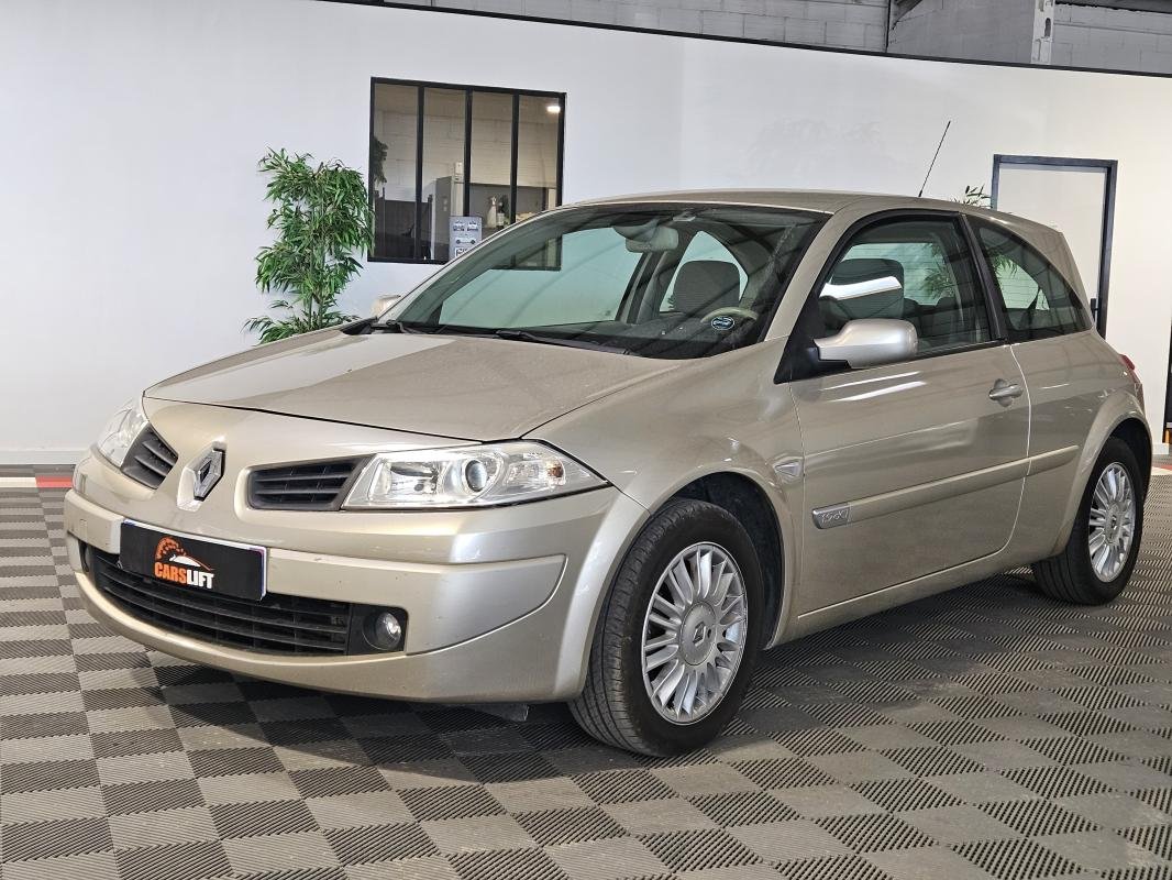 Renault Mégane Coupé - Photo 9