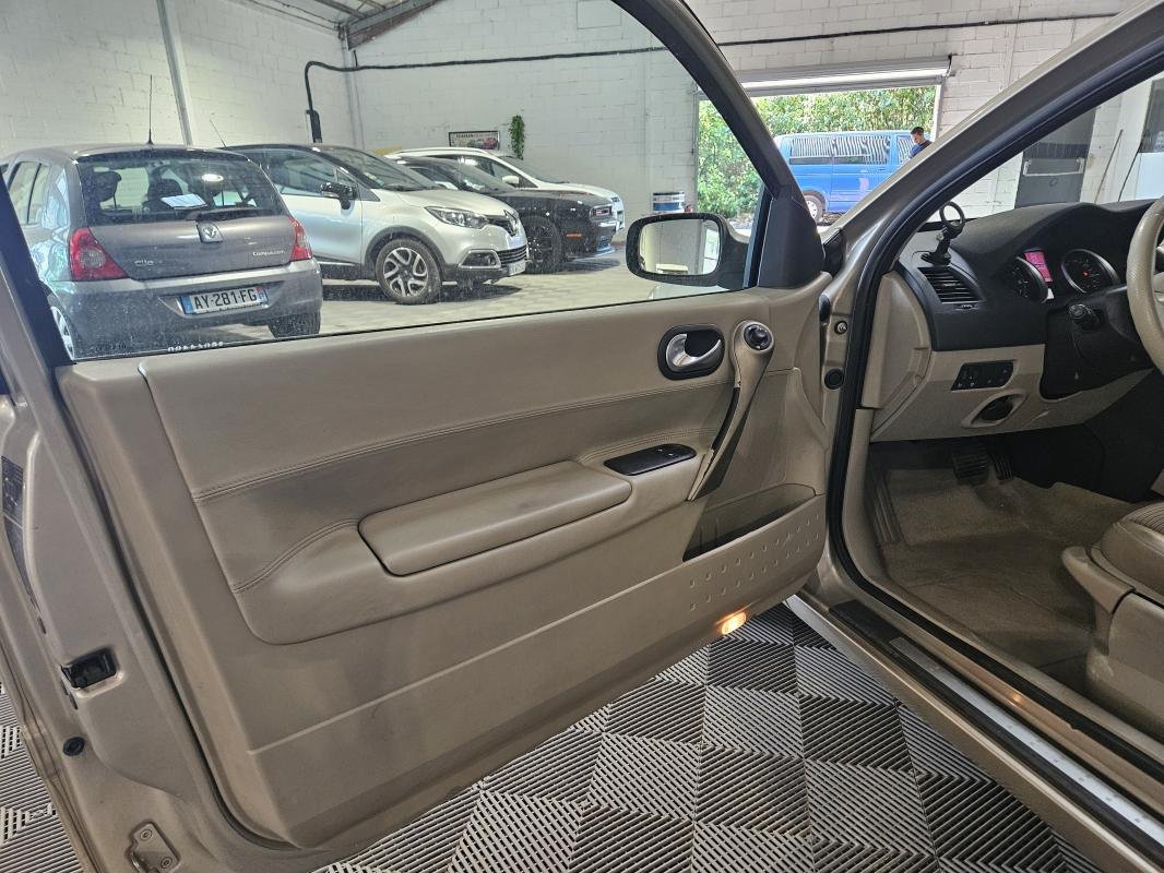 Renault Mégane Coupé - Photo 10