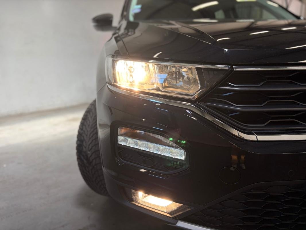 Volkswagen T-Roc - Photo 12