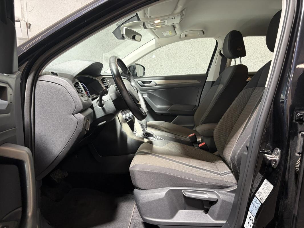 Volkswagen T-Roc - Photo 38