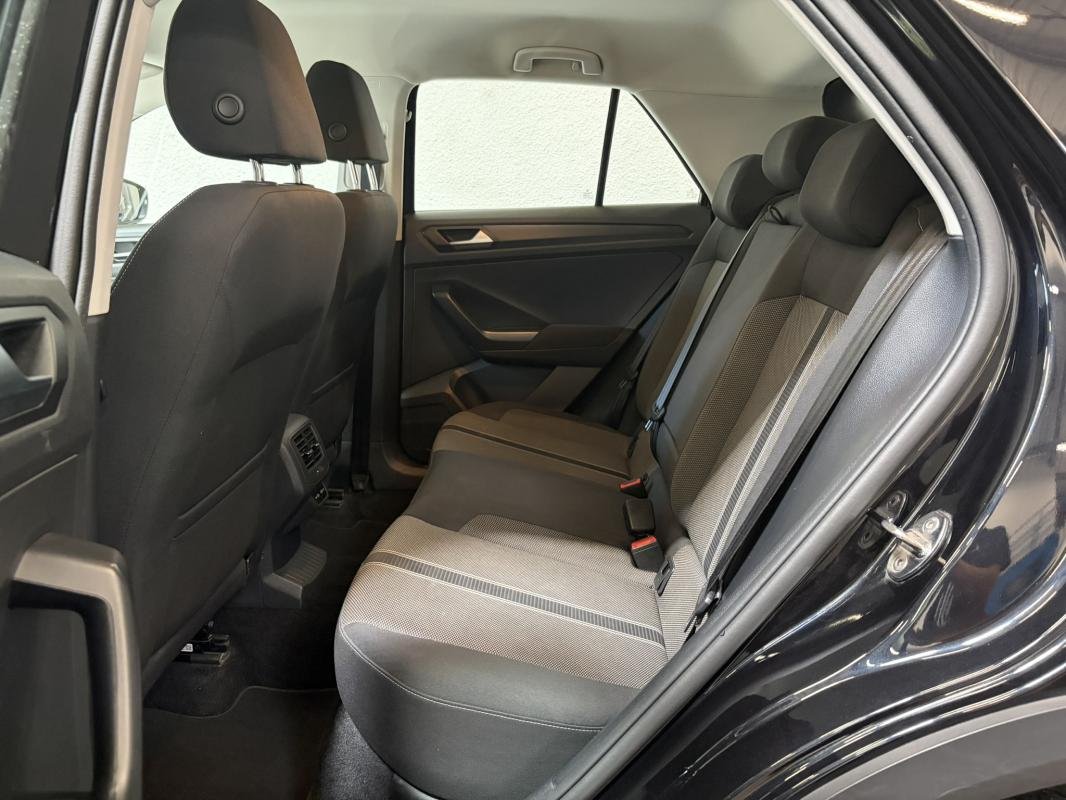 Volkswagen T-Roc - Photo 41