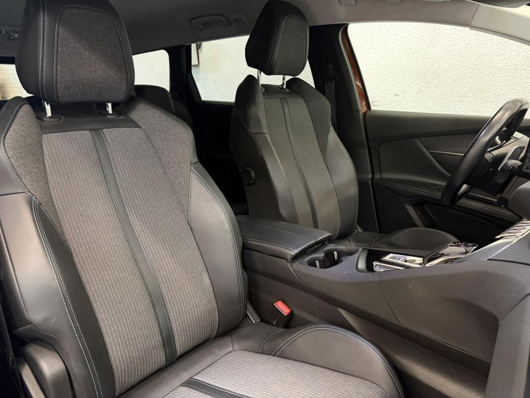 Peugeot 5008 - Photo 37