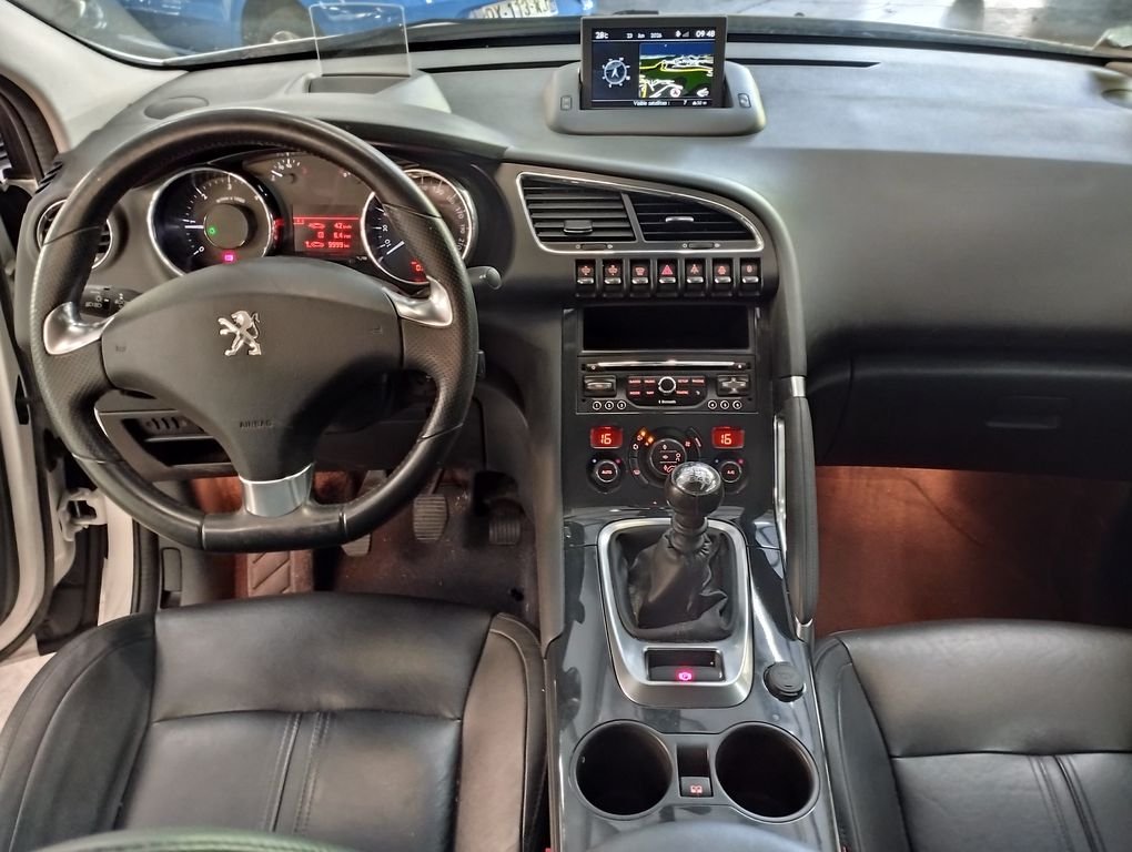Peugeot 3008 - Photo 3