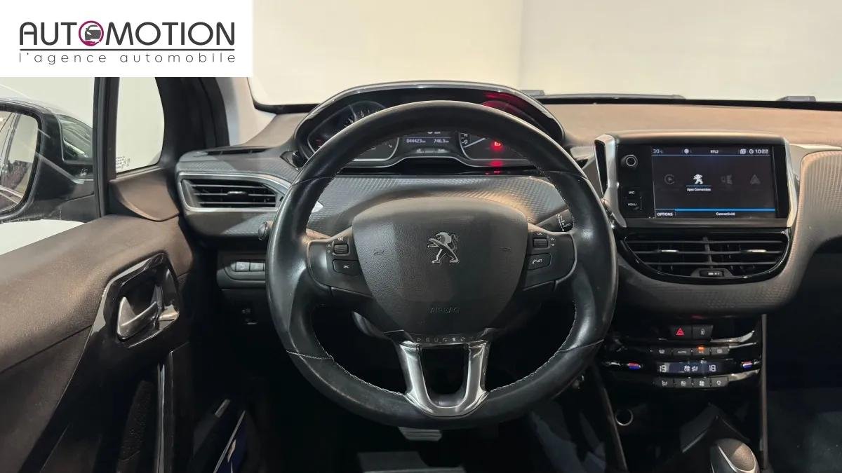 Peugeot 208 - Photo 13