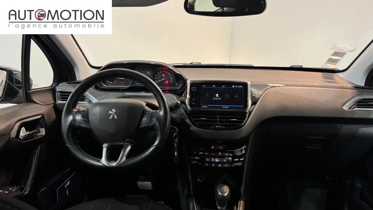 Peugeot 208 - Photo 14