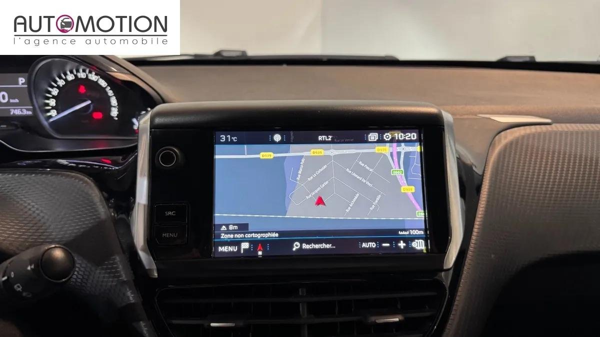 Peugeot 208 - Photo 17