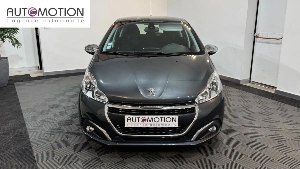 Peugeot 208 - Photo 3