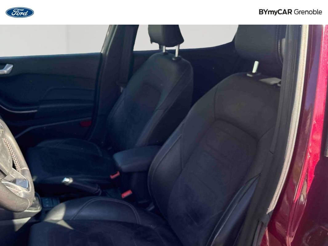 Ford Fiesta - Photo 11