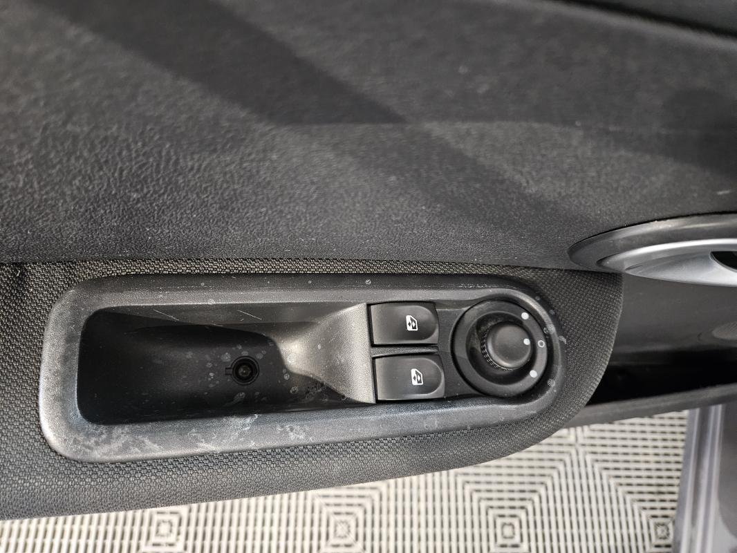 Renault Clio - Photo 11