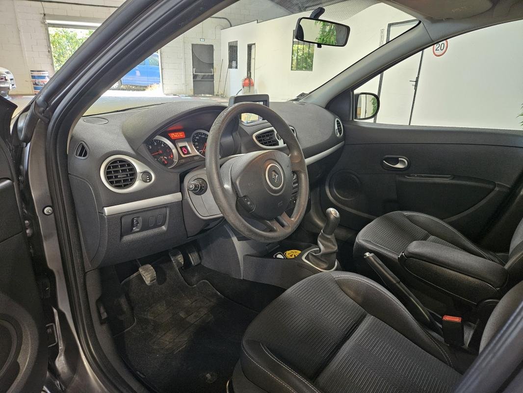 Renault Clio - Photo 12