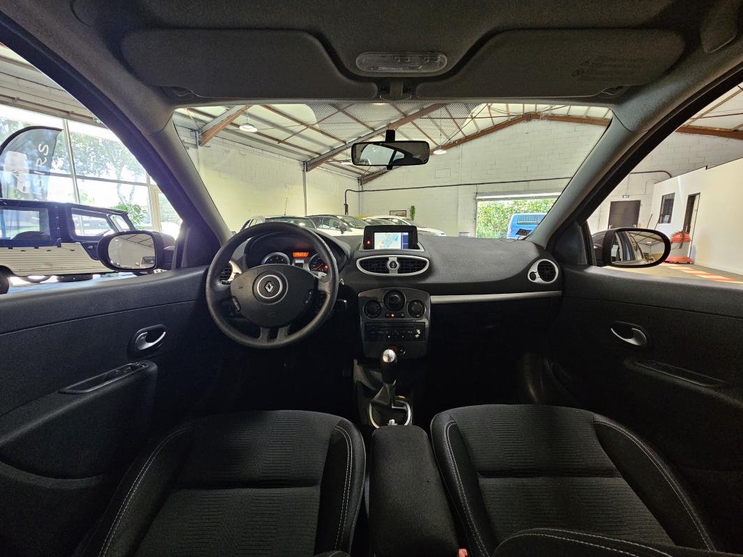 Renault Clio - Photo 16