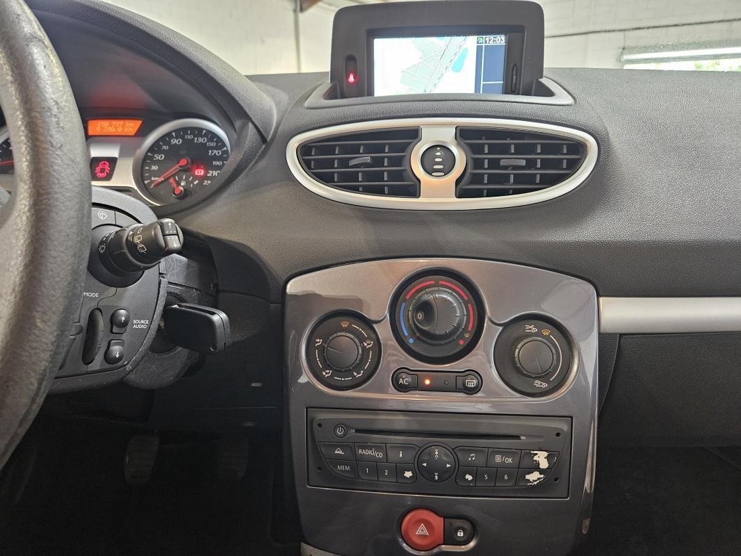 Renault Clio - Photo 19