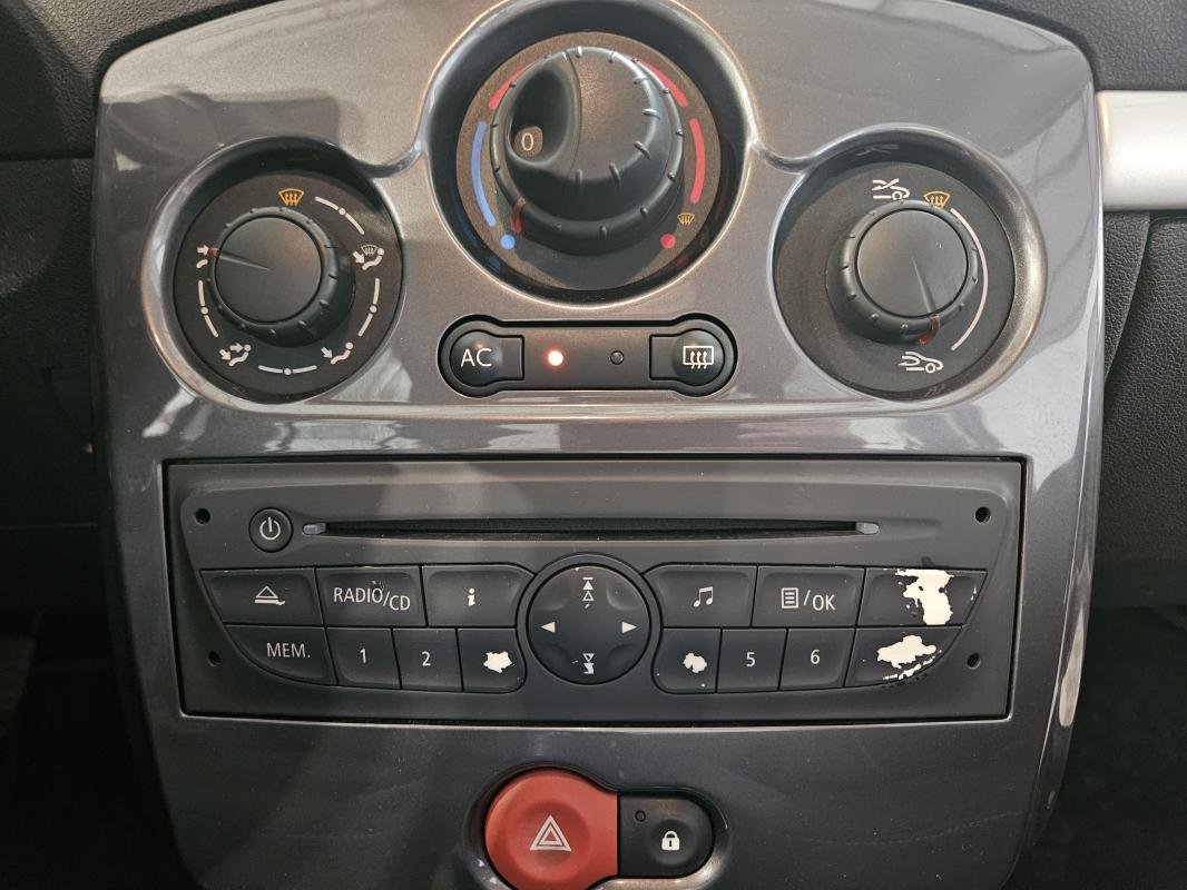 Renault Clio - Photo 20