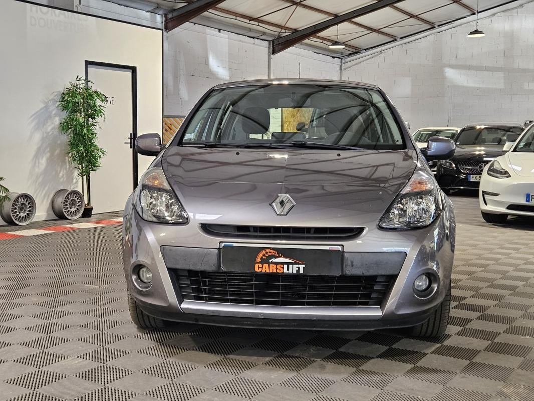 Renault Clio - Photo 2