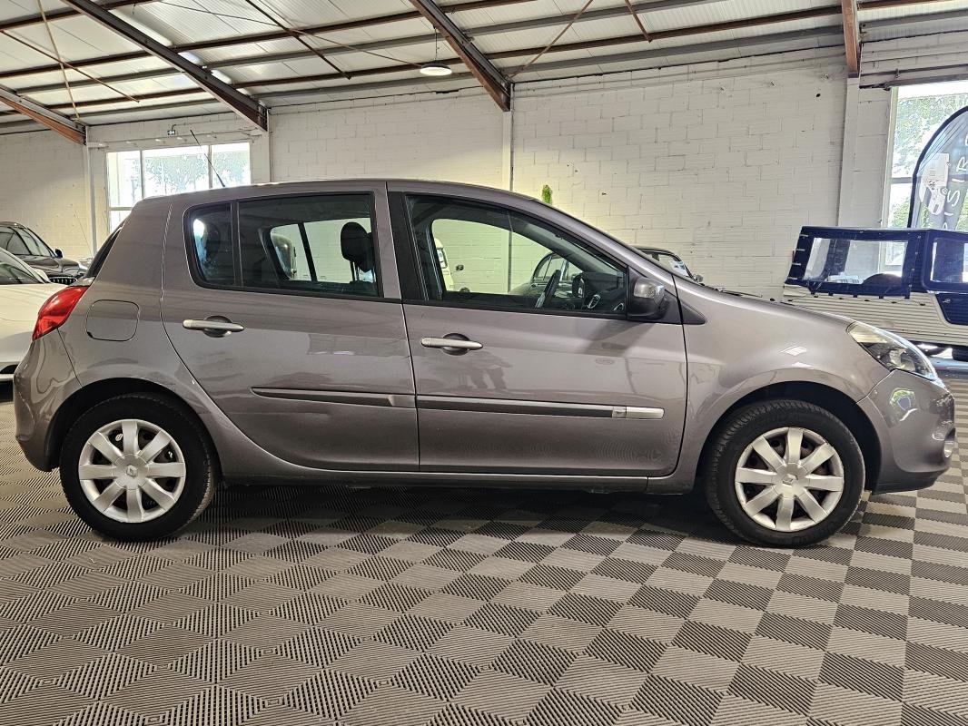 Renault Clio - Photo 4