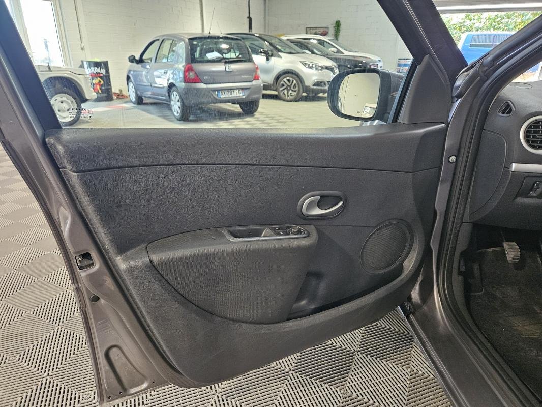 Renault Clio - Photo 10