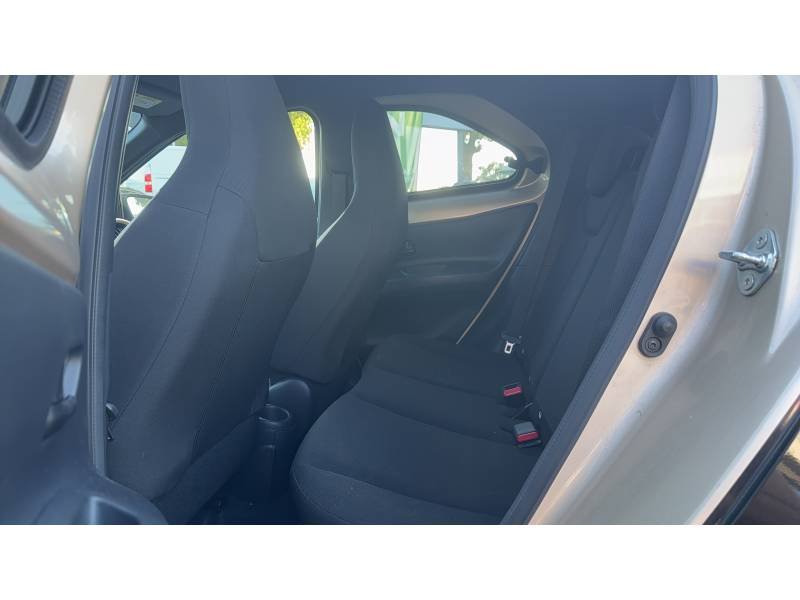 Toyota aygo x - Photo 13