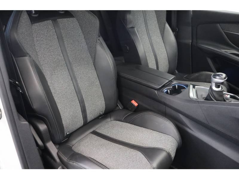 Peugeot 3008 - Photo 11