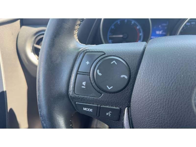 Toyota Auris - Photo 17