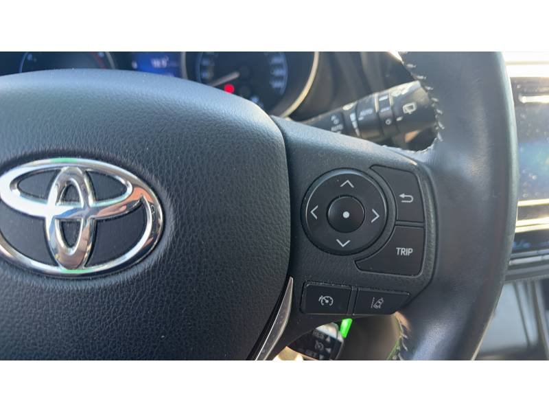 Toyota Auris - Photo 18