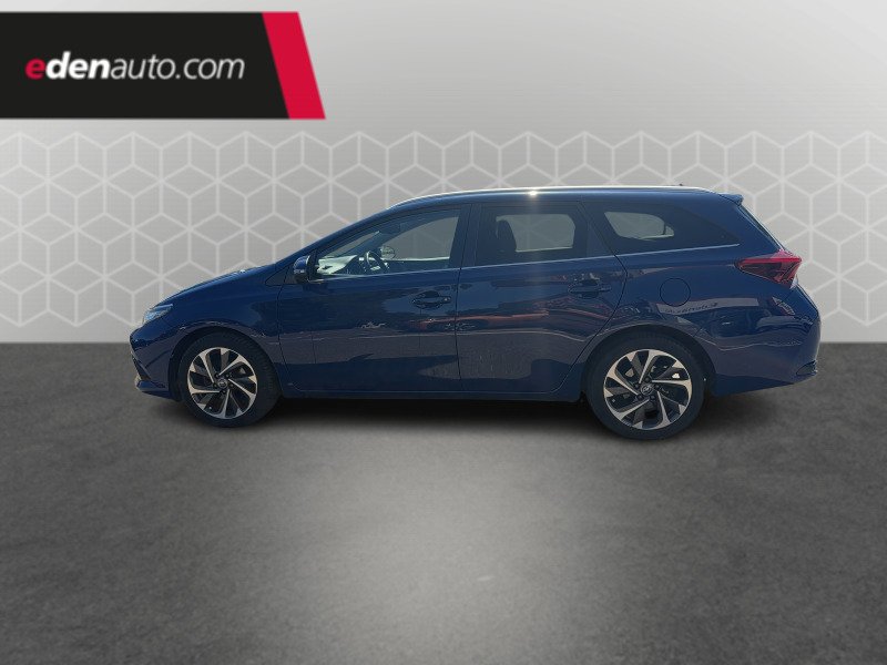 Toyota Auris - Photo 2