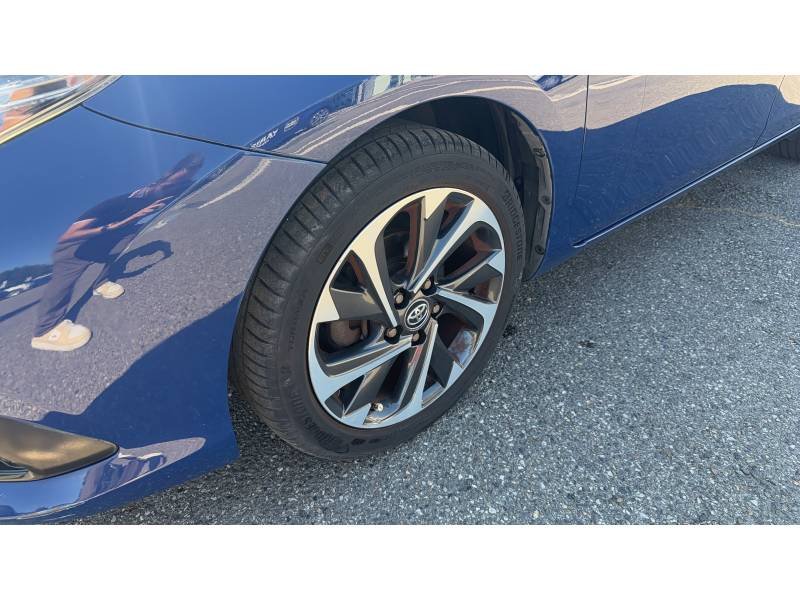 Toyota Auris - Photo 9