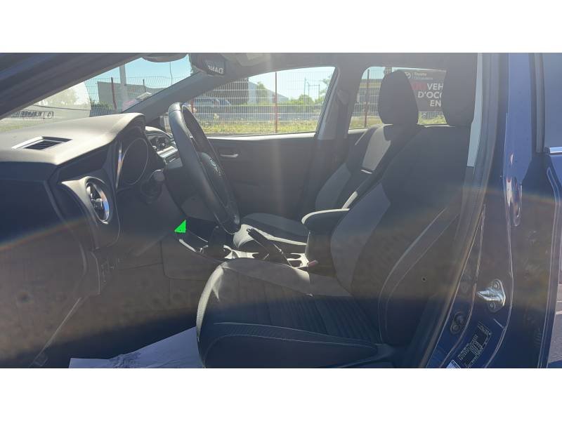 Toyota Auris - Photo 10