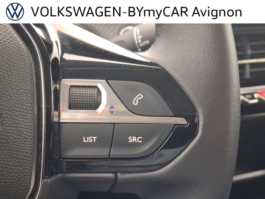 Peugeot 208 - Photo 30