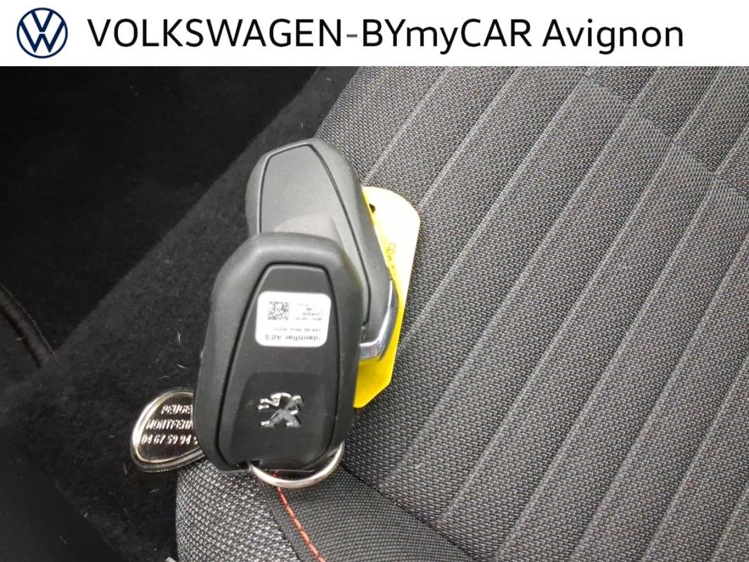 Peugeot 208 - Photo 32