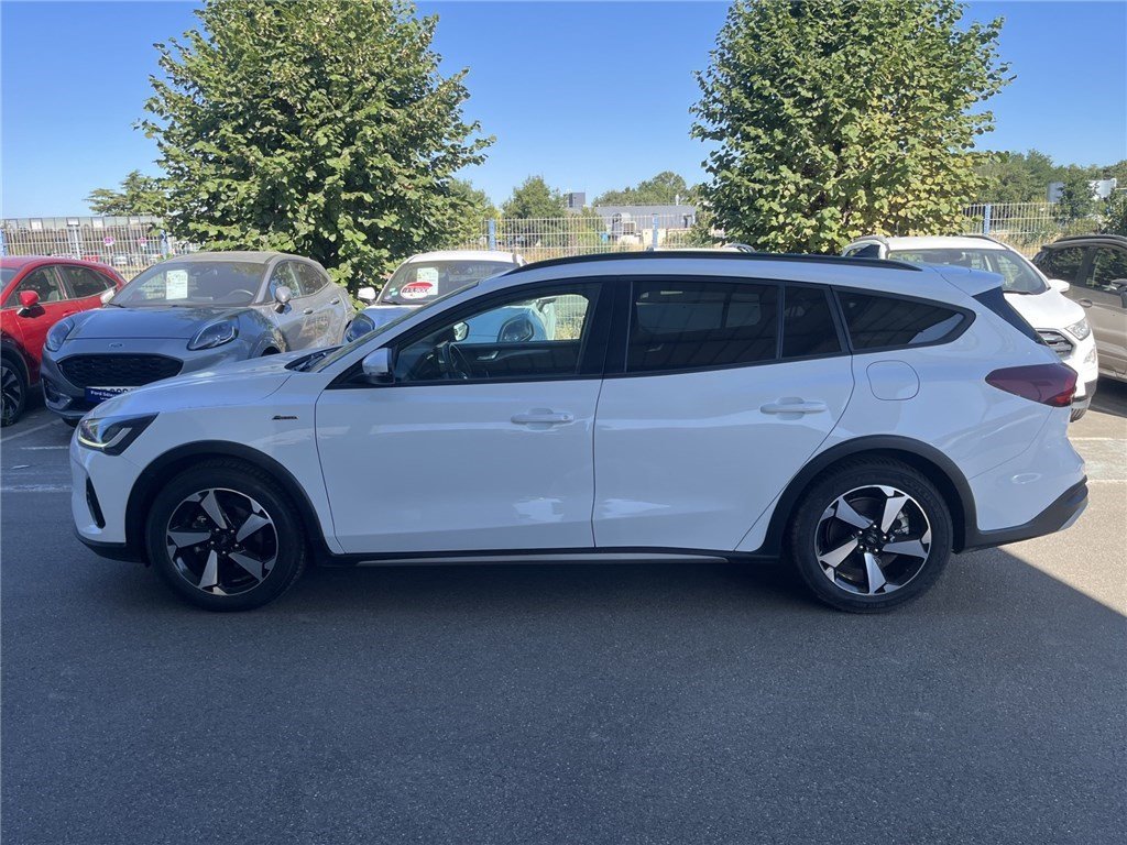 Ford Focus - Photo 1
