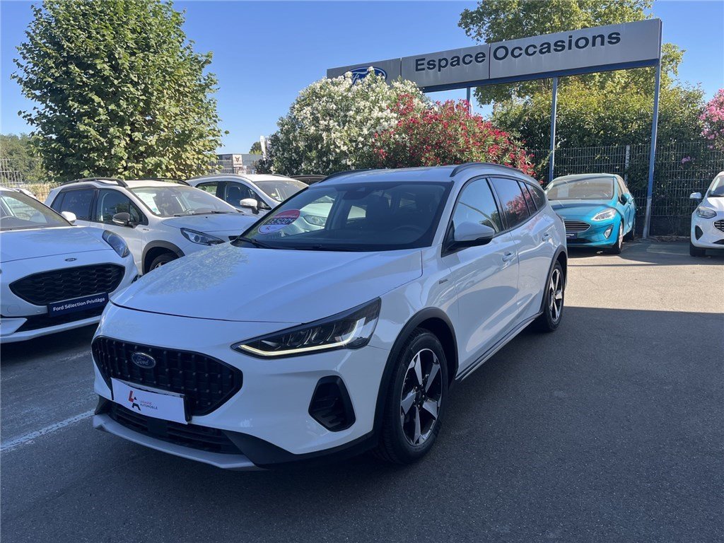 Ford Focus - Photo 2