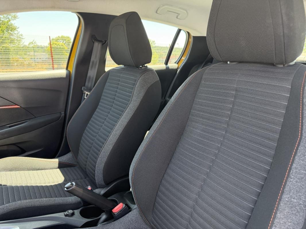 Peugeot 208 - Photo 17