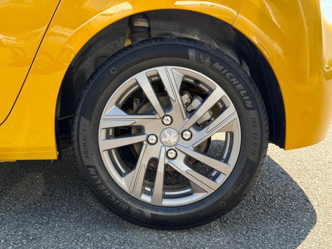 Peugeot 208 - Photo 20