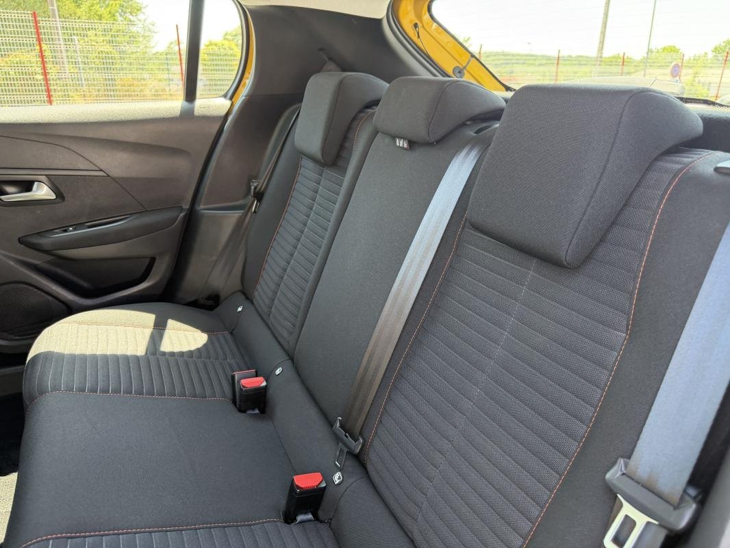 Peugeot 208 - Photo 21