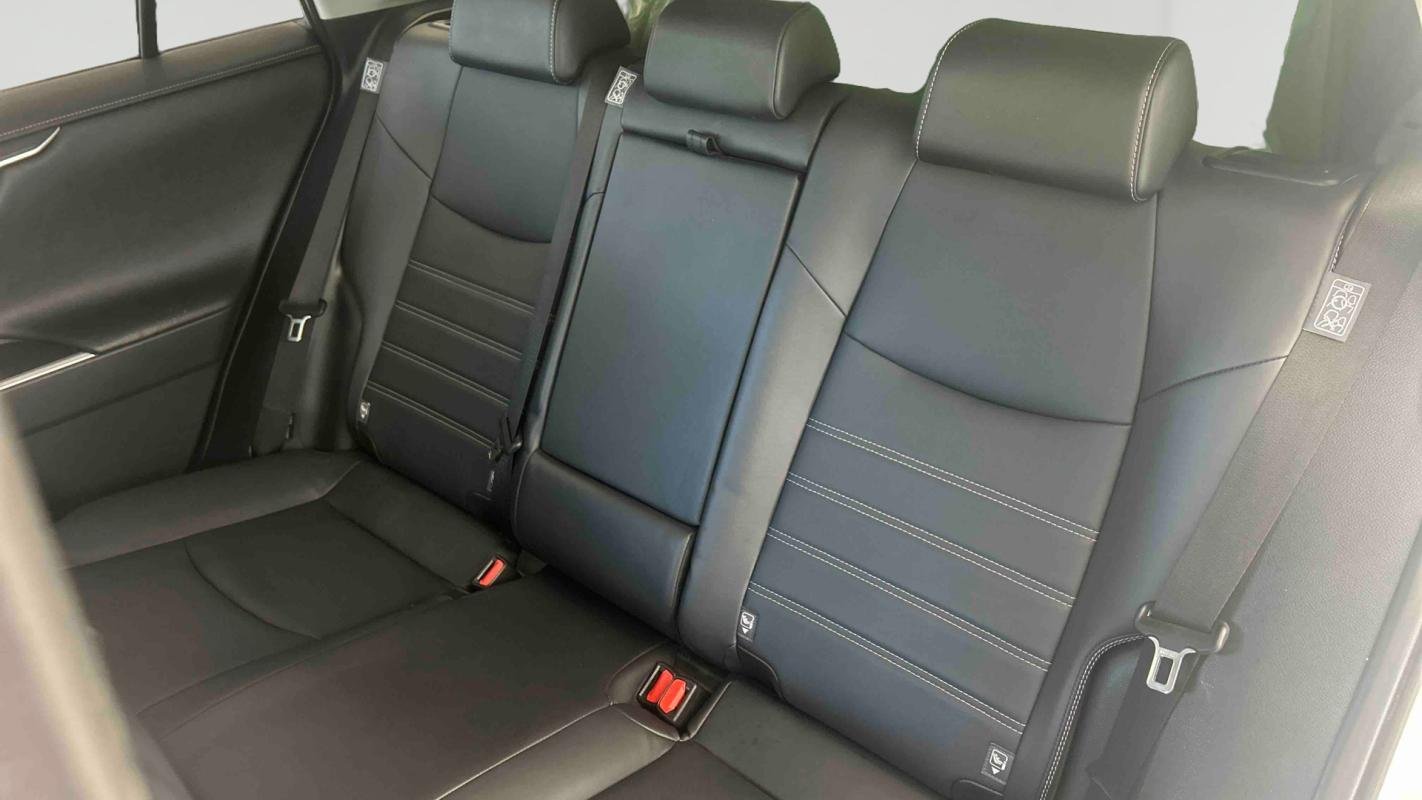 Toyota RAV4 - Photo 12