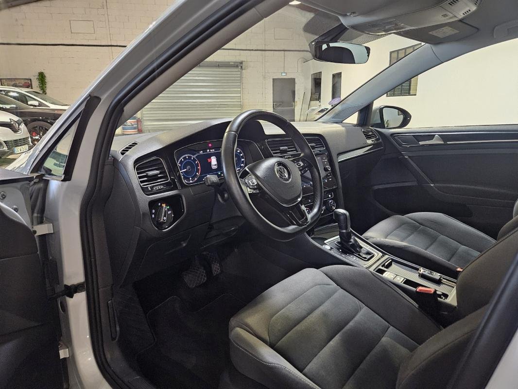 Volkswagen Golf - Photo 13