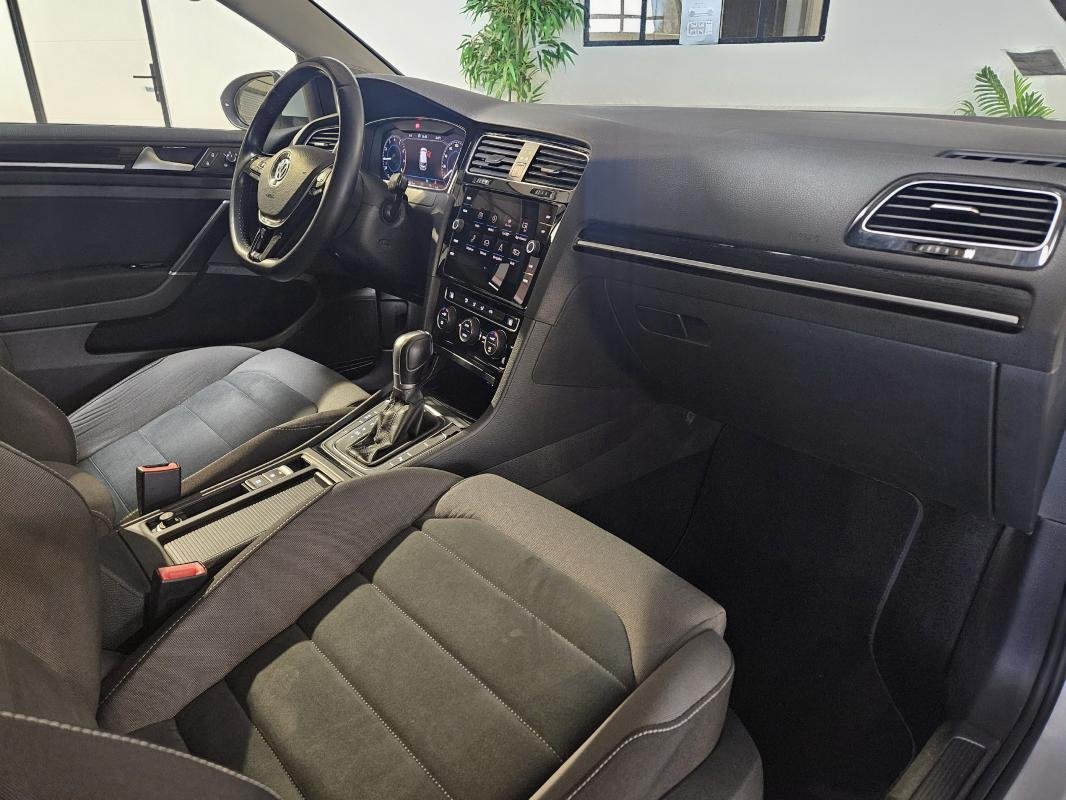 Volkswagen Golf - Photo 16