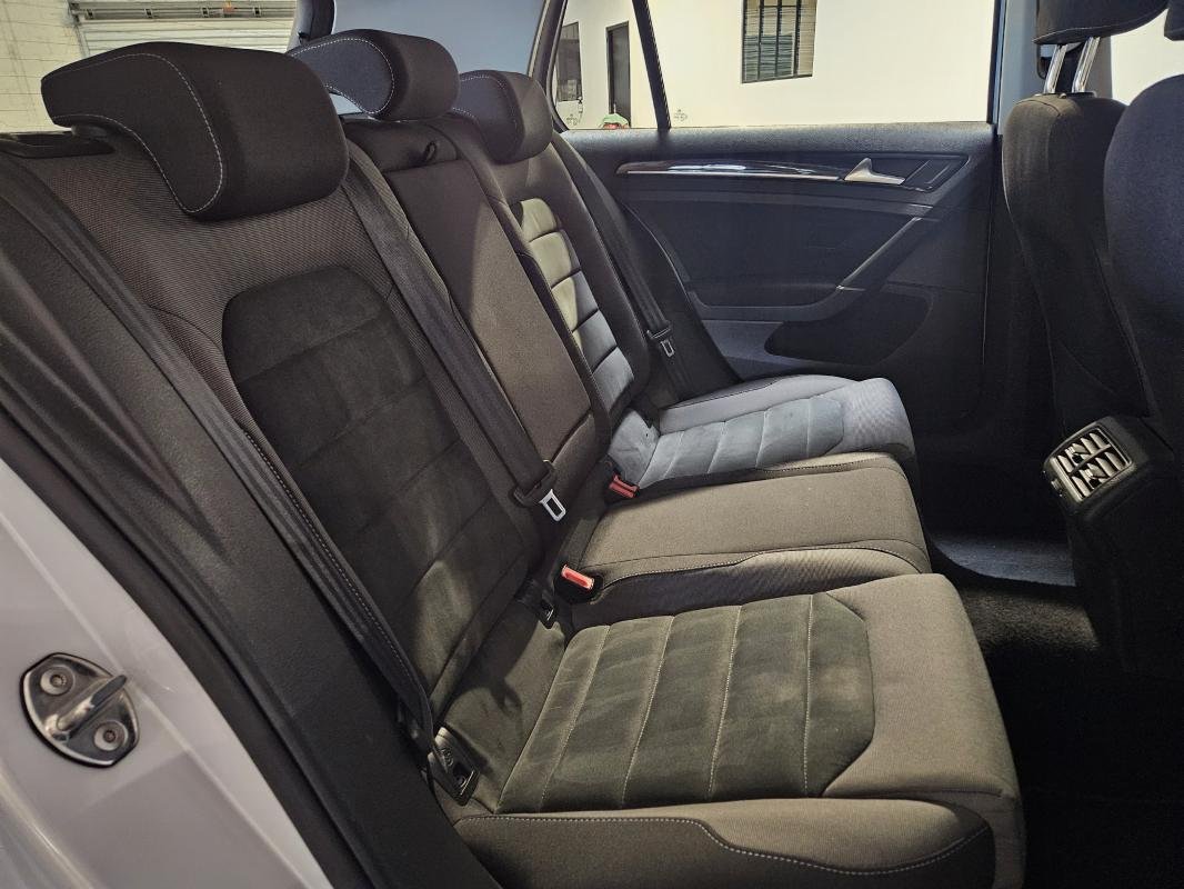 Volkswagen Golf - Photo 17