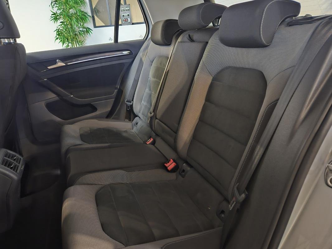 Volkswagen Golf - Photo 18