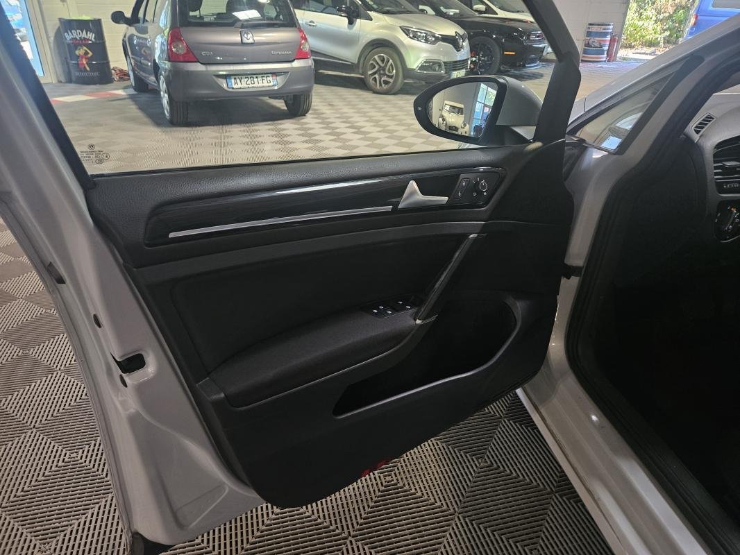 Volkswagen Golf - Photo 10