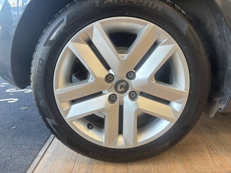 Renault Clio - Photo 17