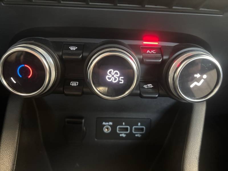 Renault Clio - Photo 32