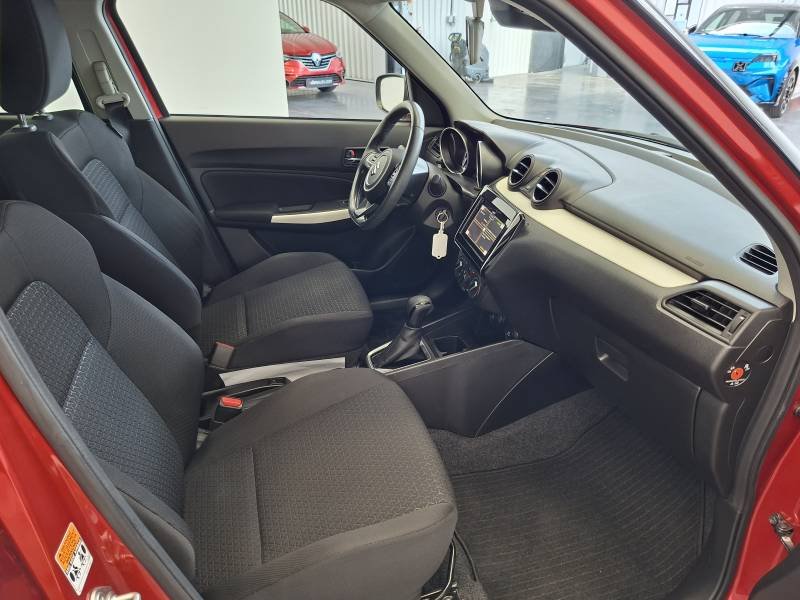 Suzuki Swift - Photo 12