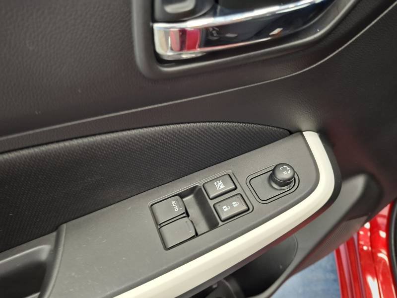Suzuki Swift - Photo 15