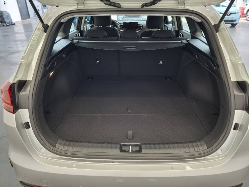 Kia CEED - Photo 12