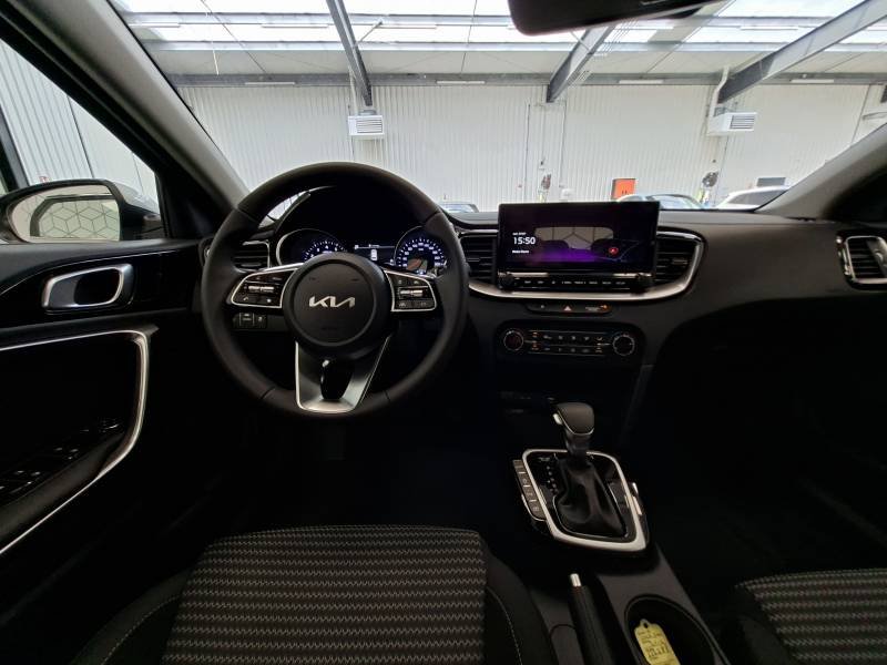 Kia CEED - Photo 16