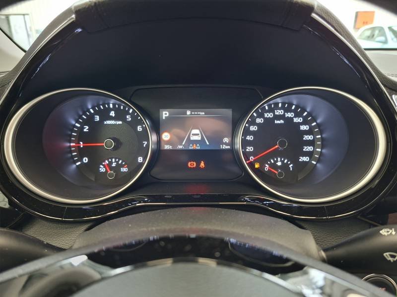 Kia CEED - Photo 19