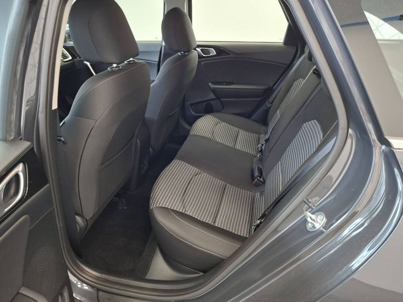 Kia CEED - Photo 10